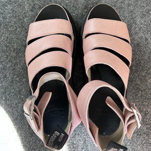 Doc Martens Clarissa ii Quad pink women's size 9 platform sandals